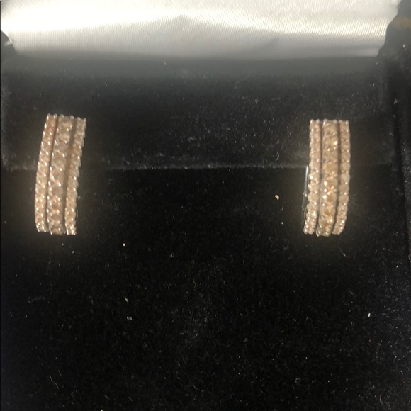 Diamond earring - Picture 3 of 3